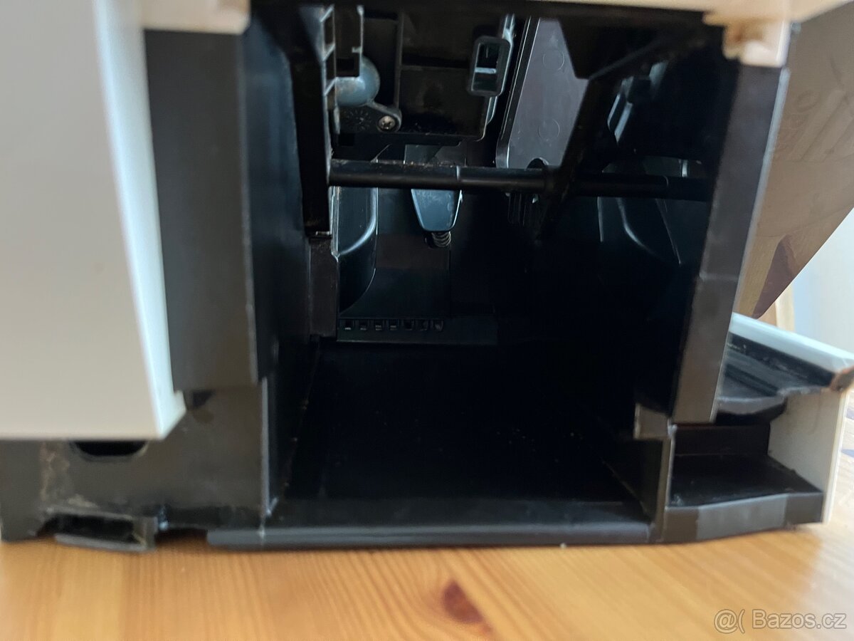 Kávovar De’Longhi Magnifica S - ECAM 22.110.W - 9