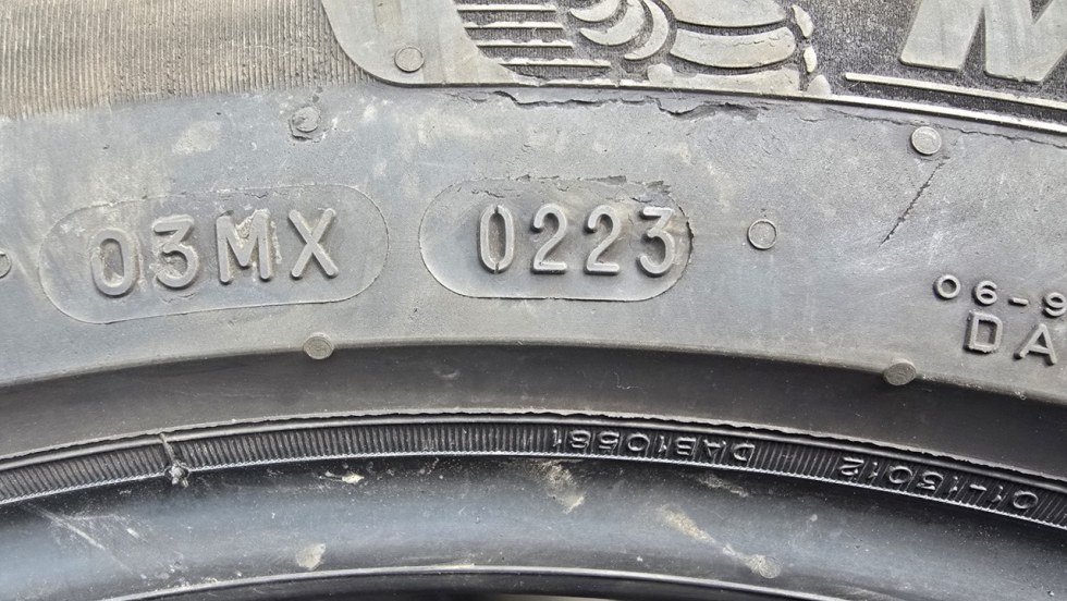 Letní pneu 245/45/19 Michelin - 9