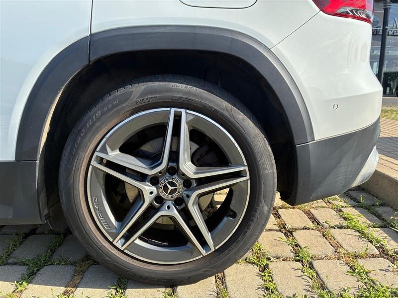 Mercedes-Benz GLB 220d 4MATIC - 9