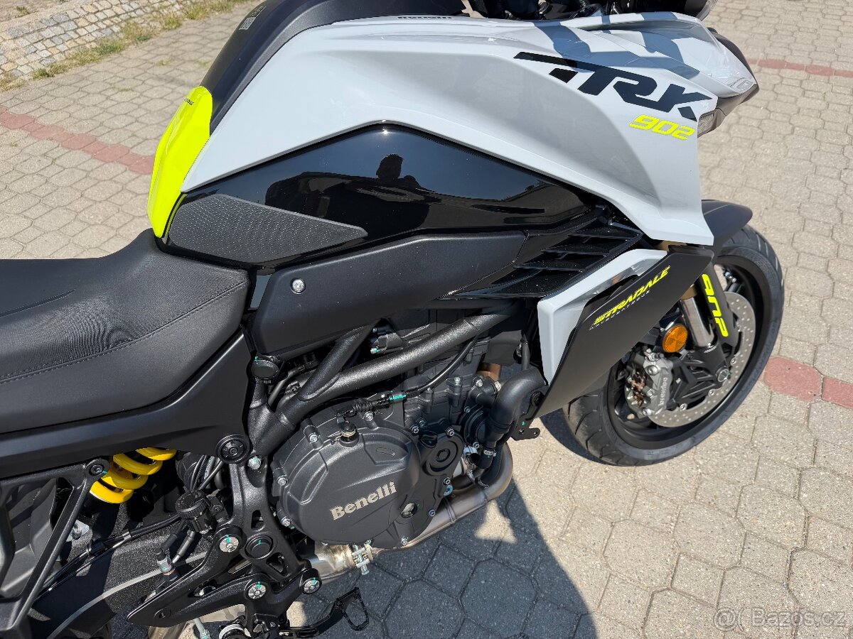 Benelli 902 Stradale - 9