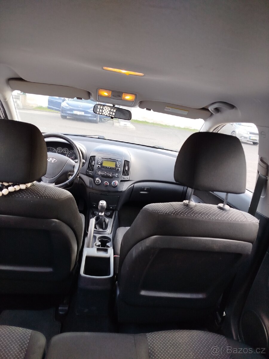 Hyundai i30 1.6 crdi - 9