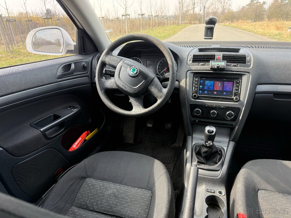 Škoda Octavia 1,6Tdi - 9