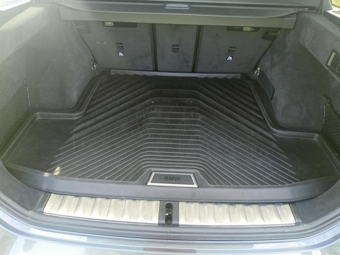 BMW 320D Touring/140Kw/Sportline/Virtual/Tažný/2020/Fulled.. - 9