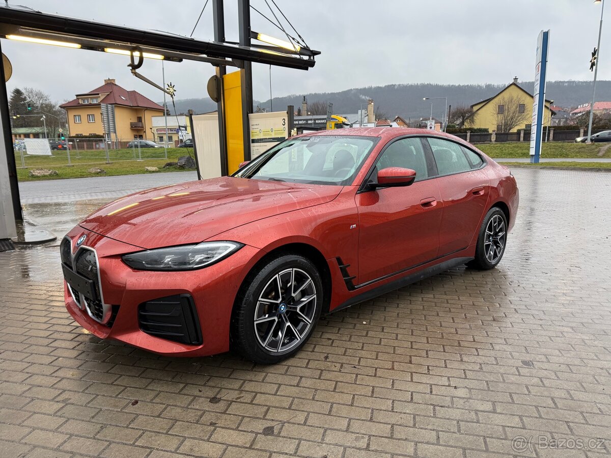 BMW i4 eDrive40 GC M-Paket ACC 8/2022 70500 km DPH - 9