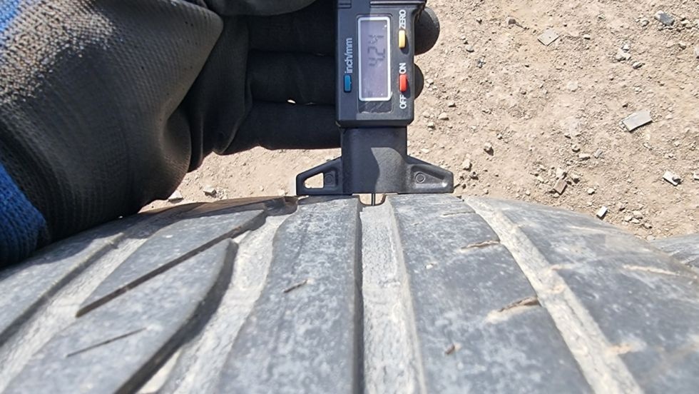 Letní pneu 215/45/16 Bridgestone - 9