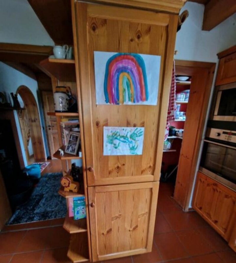 Velká kuchyně z masivu se spotřebiči, 5399 - 9