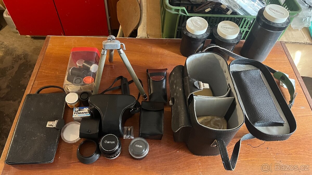 Zrcadlovka CANON A1 včetně příslušenství - 9