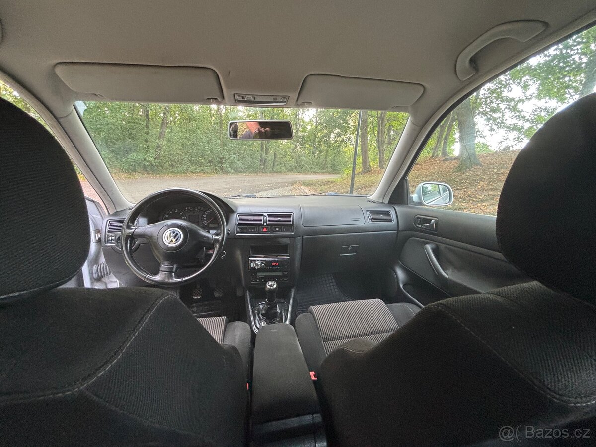 Volkswagen Golf IV - 9