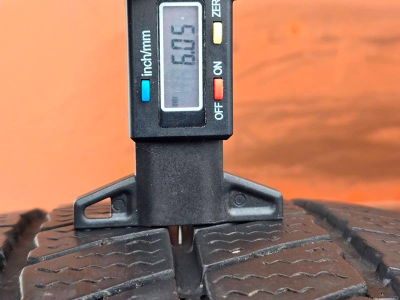 Zimní Barum 215/65/16C - 9