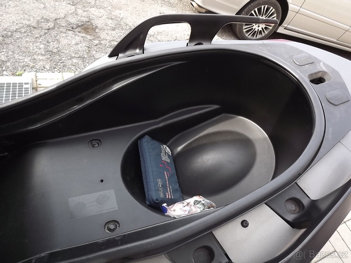 Yamaha X-Max 400 - 9