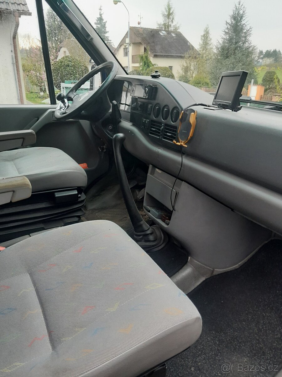 Volkswagen LT - 9