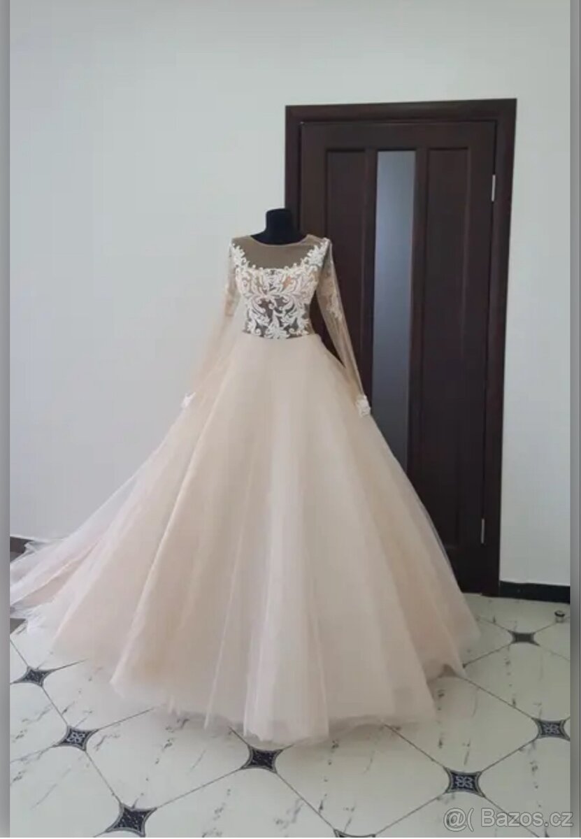 C.01 Svatební saty z vlečkou vyprodej - 9