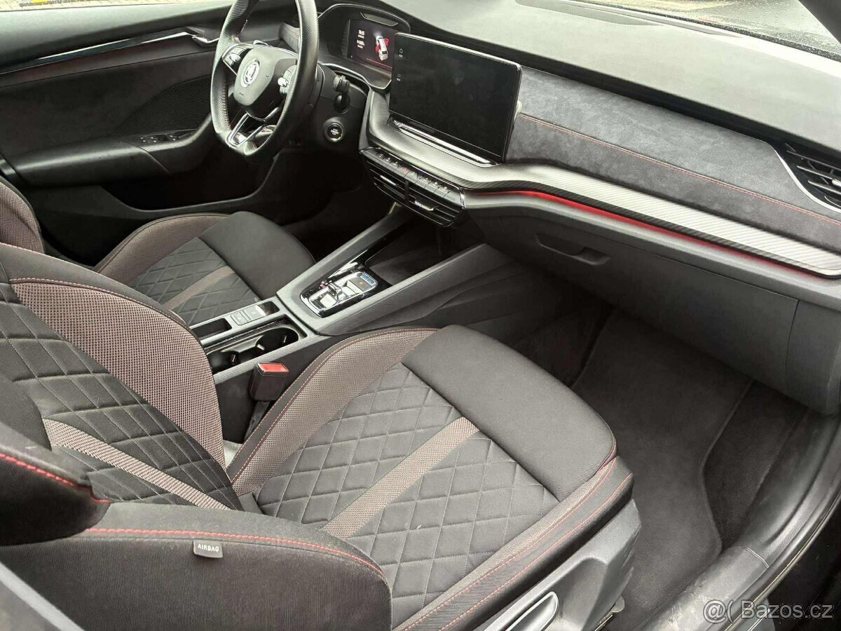 Škoda Octavia 4 combi RS - 9