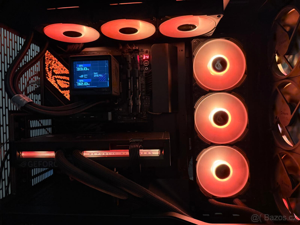 ASUS RTX 5090 LC OC, 4K OLED ASUS MONITOR - 9