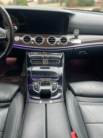 MERCEDES BENZ E220 D, 143 kW, 2017, Elegance, 100% servis - 9