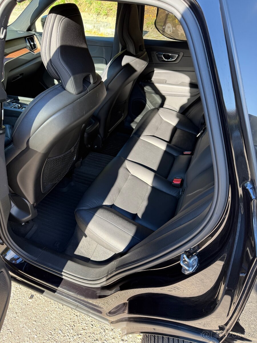 Volvo XC60 D5 Inscription - 9