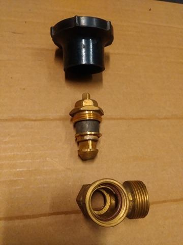 Instalatérský a topenářský materiál - 9