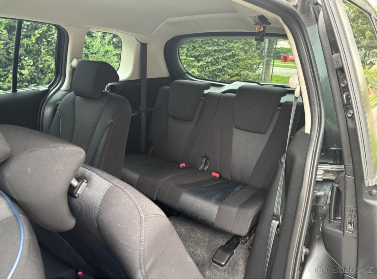 MAZDA 5 2.0 110 KW 163 000 KM - BENZÍN - 2012 - 9