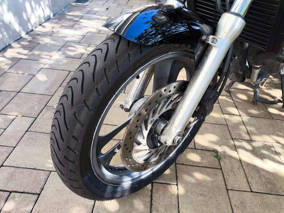 Honda NTV Revere 650 - 9