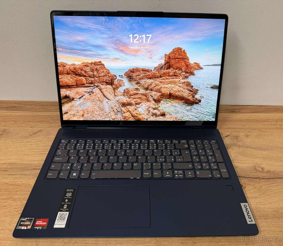 Notebook Lenovo 16ABR8 - 9