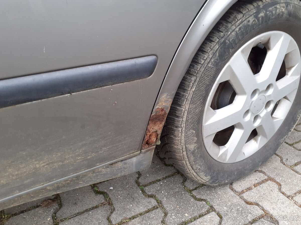 Saab 9-5 2.3t, 2001, pojízdné, bez STK. - 9