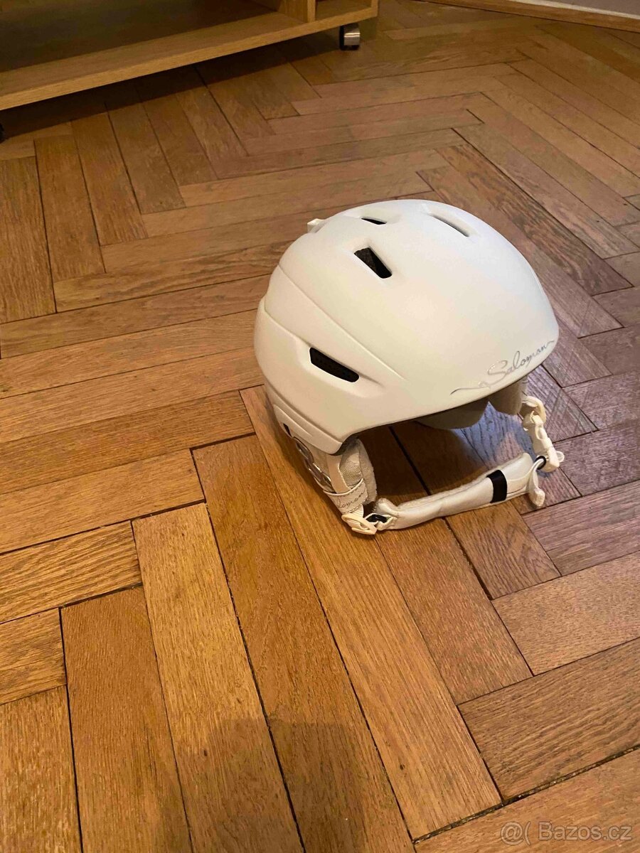 Prodám zánovní dámskou helmu na lyže - 9