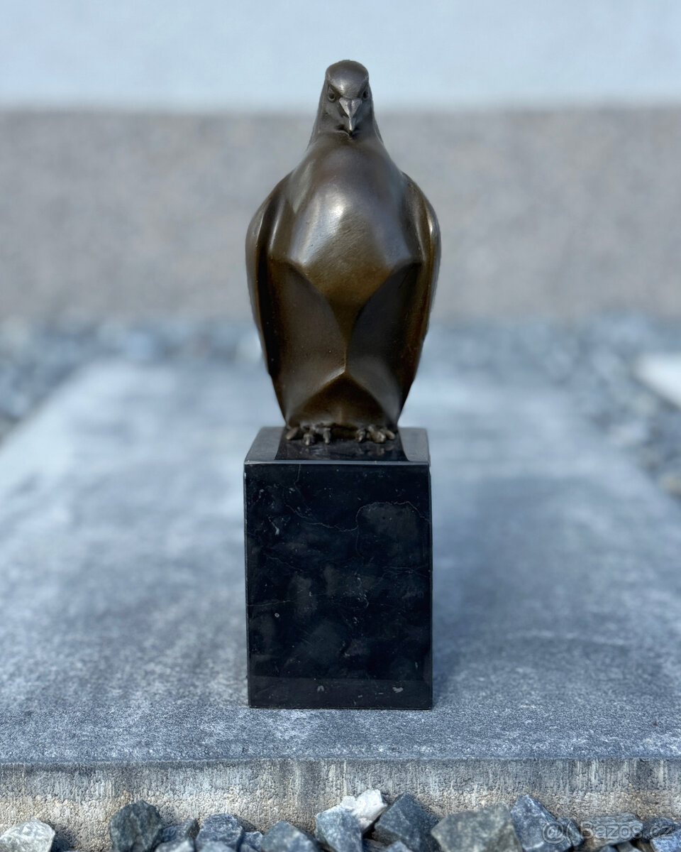 Moderní bronzová socha Holub symbol míru a lásky dekorace - 9