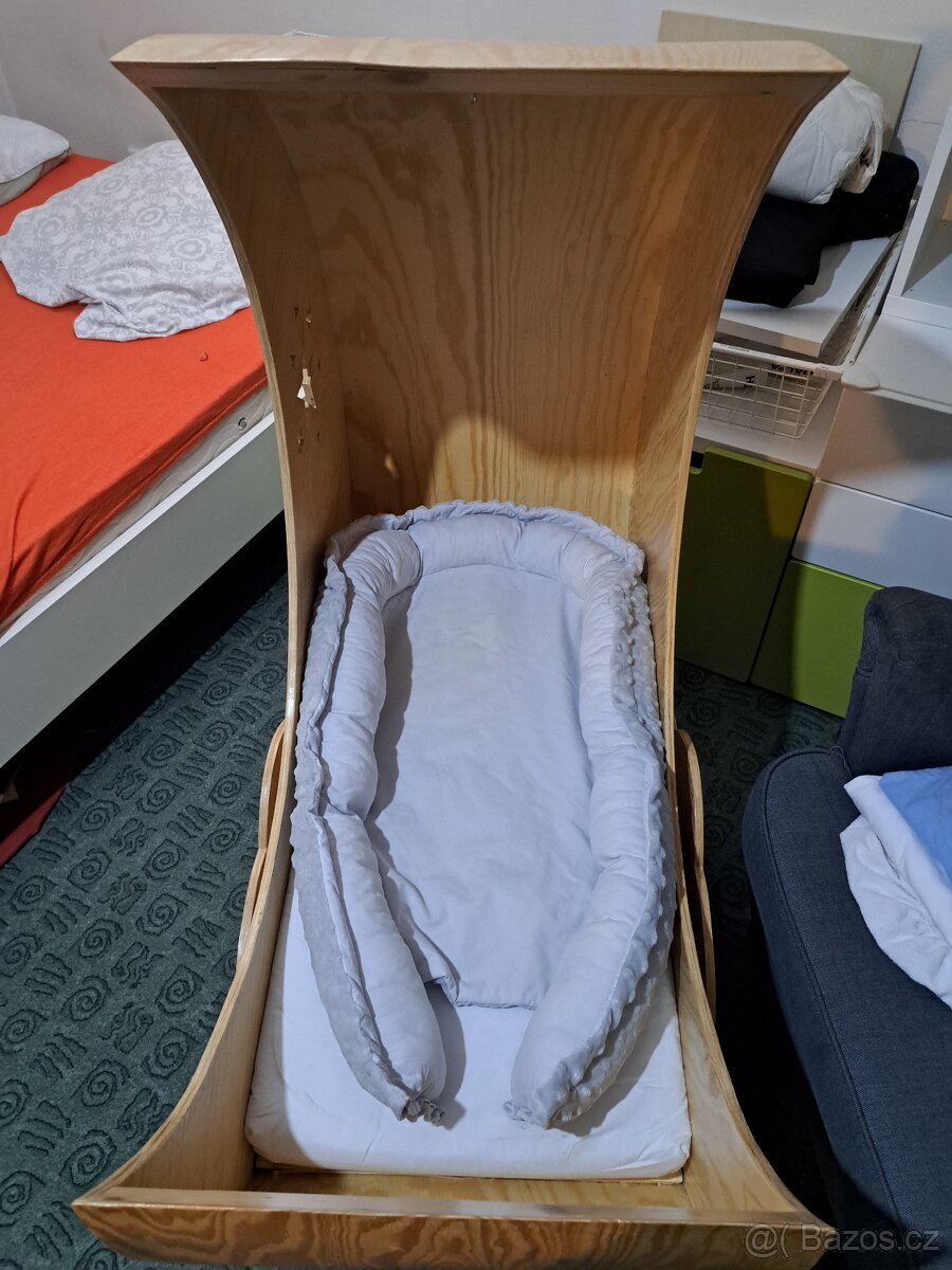 Dřevěná kolébka pro miminko - 9