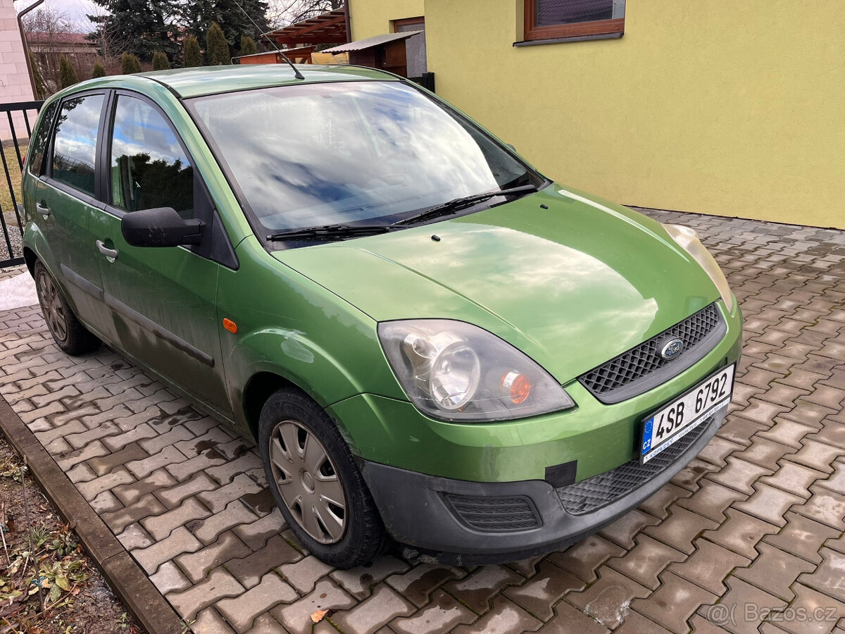 prodám Ford Fiesta 1,3 44kw , 2006 - 9