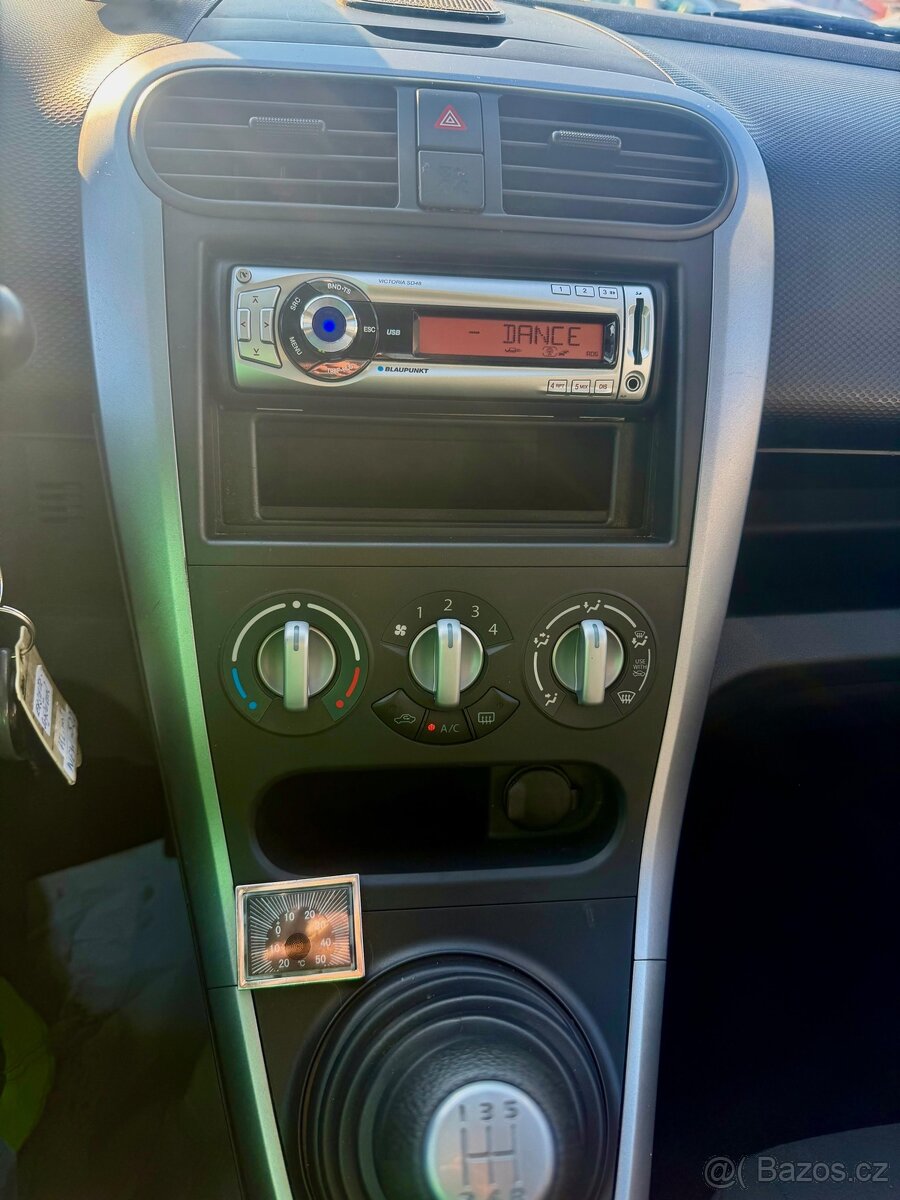 Suzuki Splash 1.0 - 9