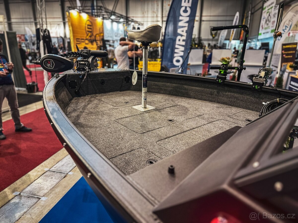 NOVÁ motor. loď Velex 535 + Mercury F 60 - 9