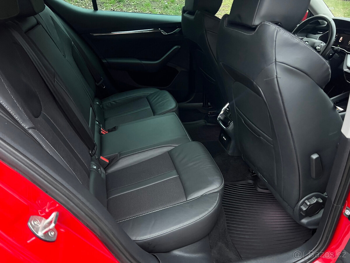 Škoda Octavia 2.0TDi 110kW DSG Style Plus, Red Velvet - 9
