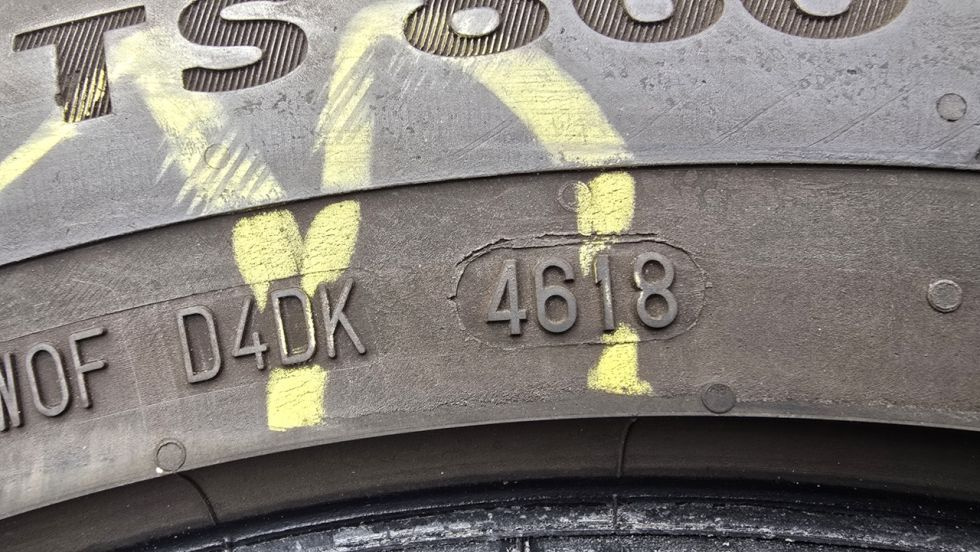 Zimní pneu 205/55/16 Continental - 9