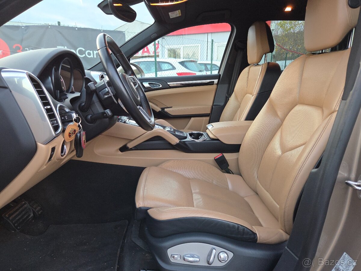 Porsche Cayenne 3.0D 193kw 1.majitel rok 2016 - 9