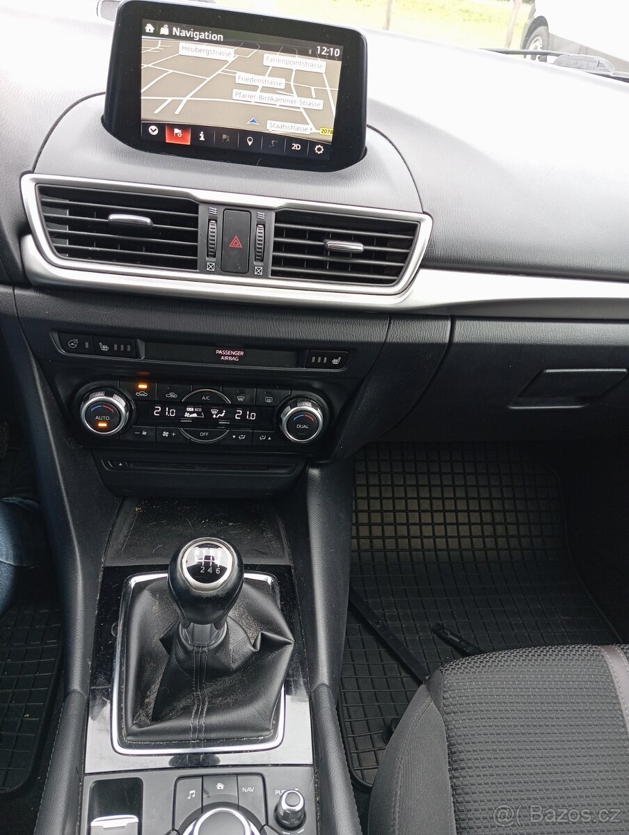 Mazda 3 2,0 benzín 1 Majitelka, bohatá výbava.. - 9