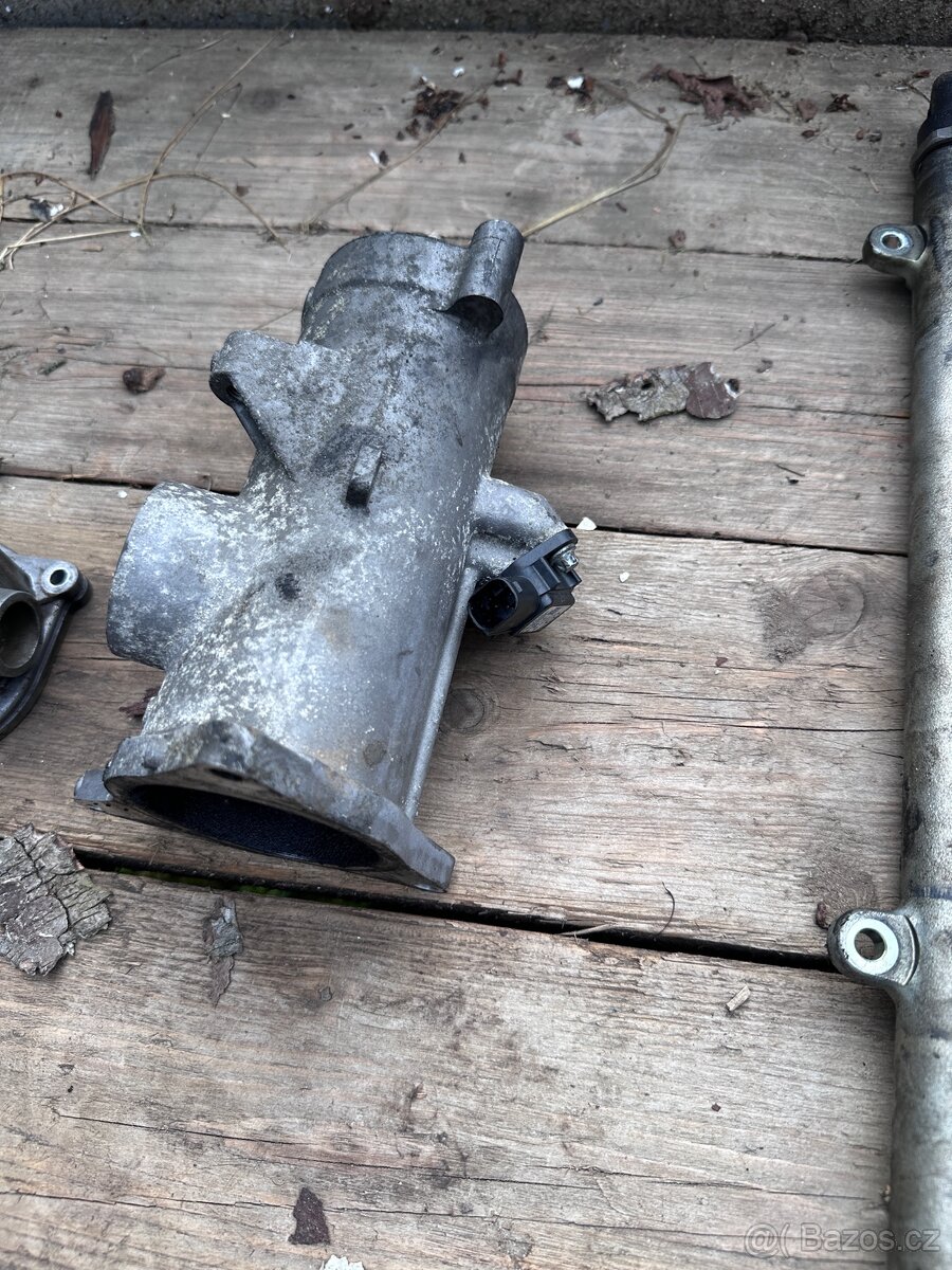 Díly na W211 om648 - 9