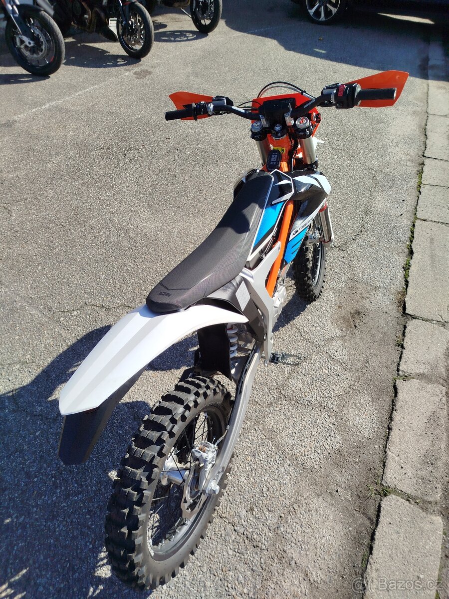 KTM Freeride E-XC, 1.MAJITEL, ZÁNOVNÍ MOTO, 250 KM, -DPH - 9