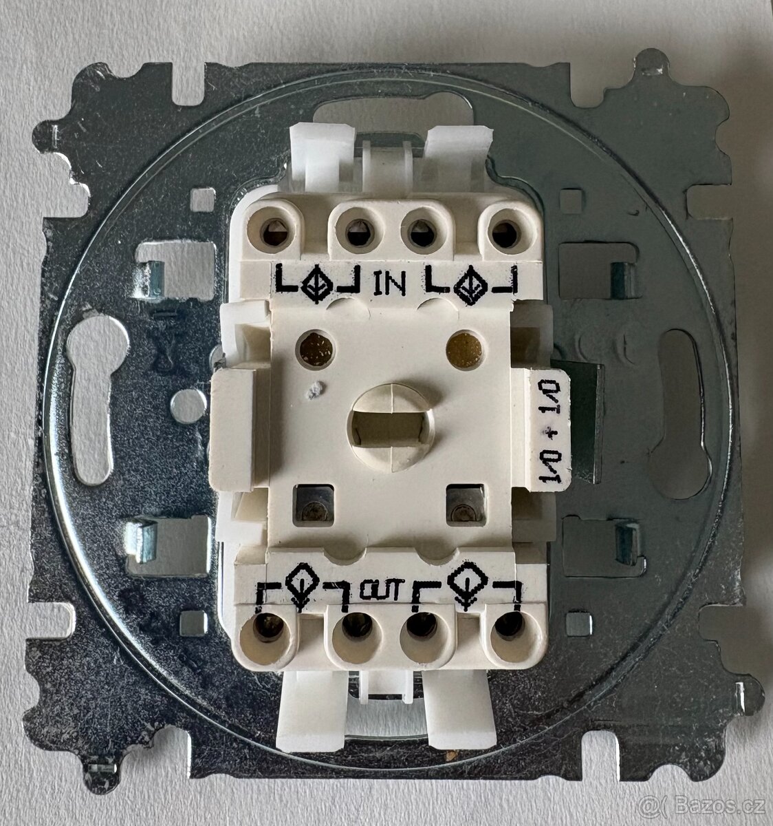 ABB levit, žaluziova tlačítka, vypínače, rámečeky - 9