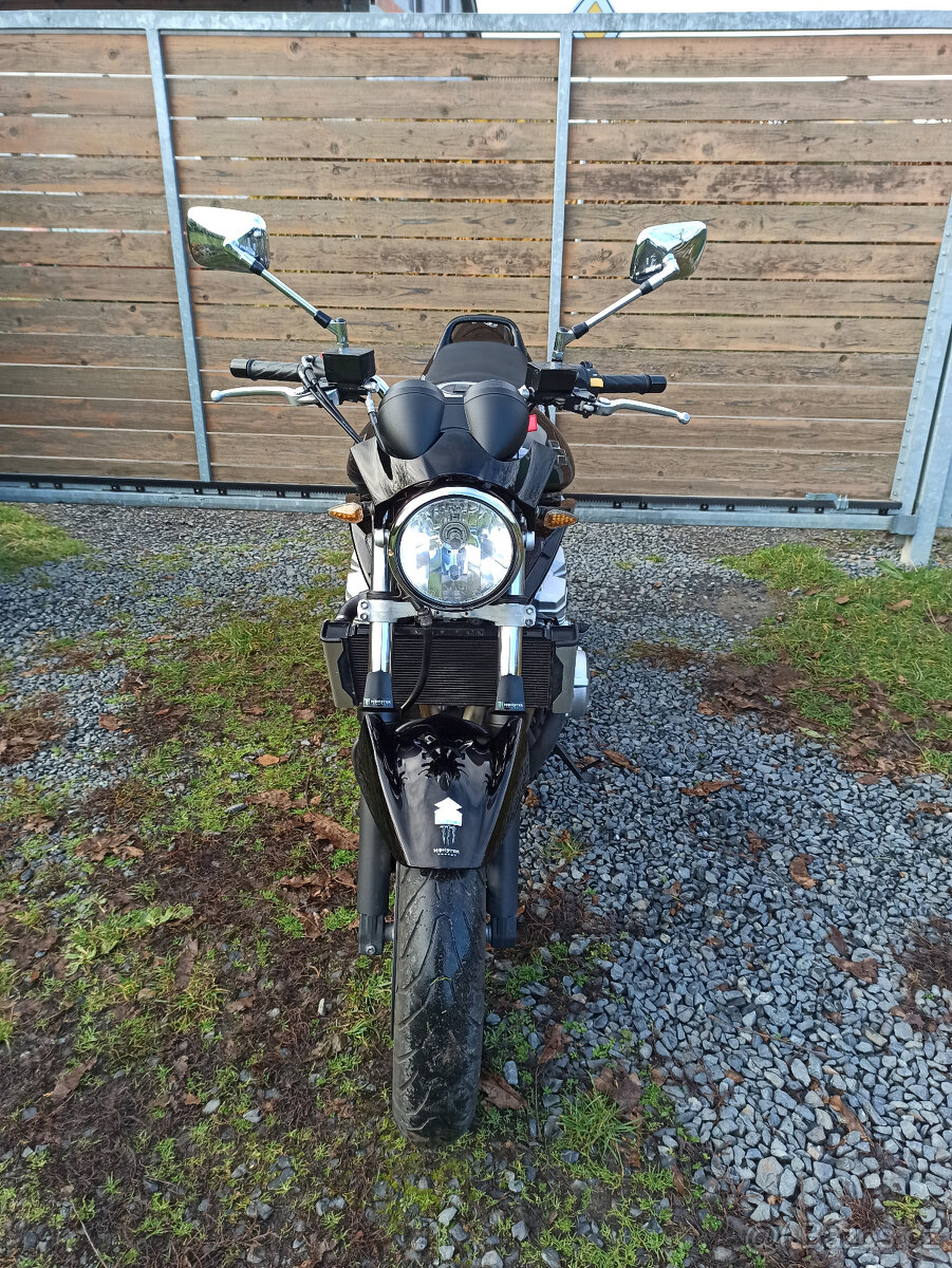 Suzuki GSF 650 Bandit R.V.2009 - 9