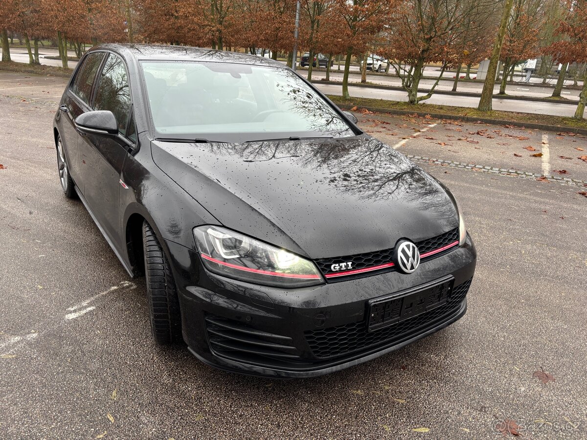 Volkswagen Golf 7 GTI - 9