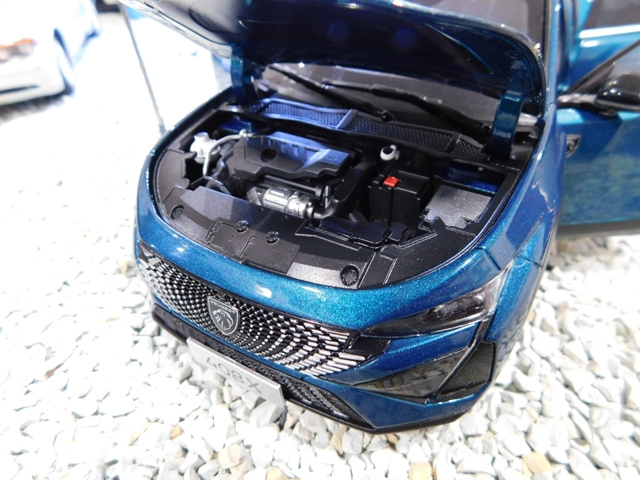 model auta Peugeot 408X 1:18 farba modrá / tyrkys / Paudi - 9