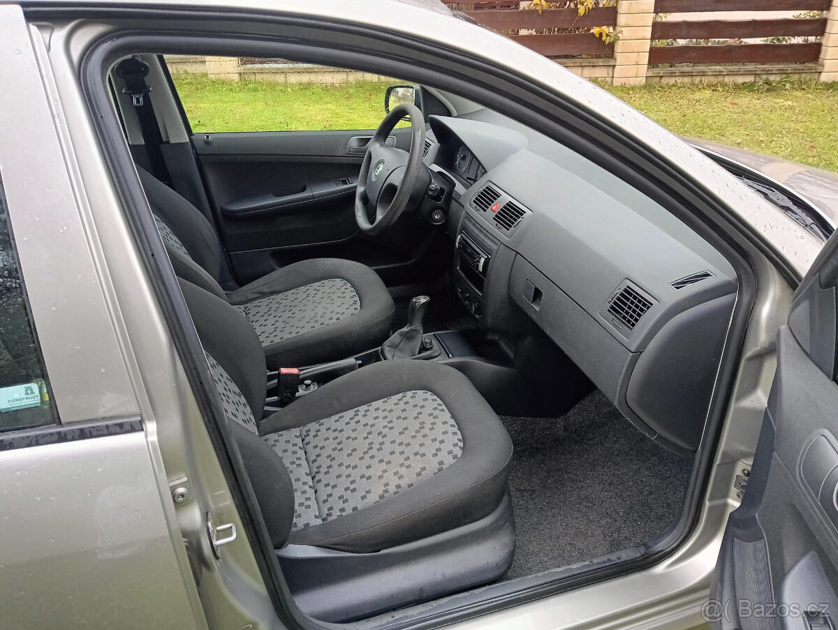 Prodám Škoda fabia combi 1,2, benzín - 9