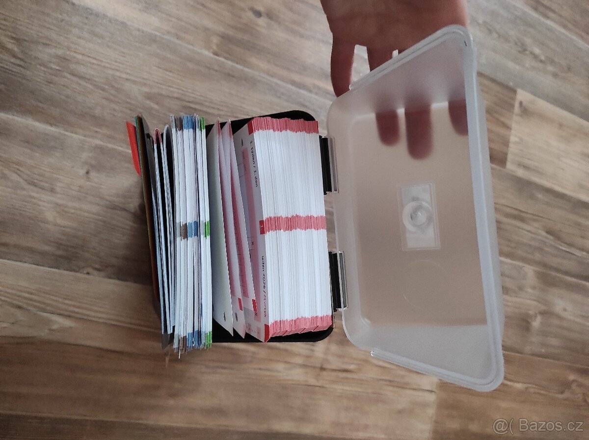 Archivní box a náhradní náplně,venní diář na 2026 ADK - 9