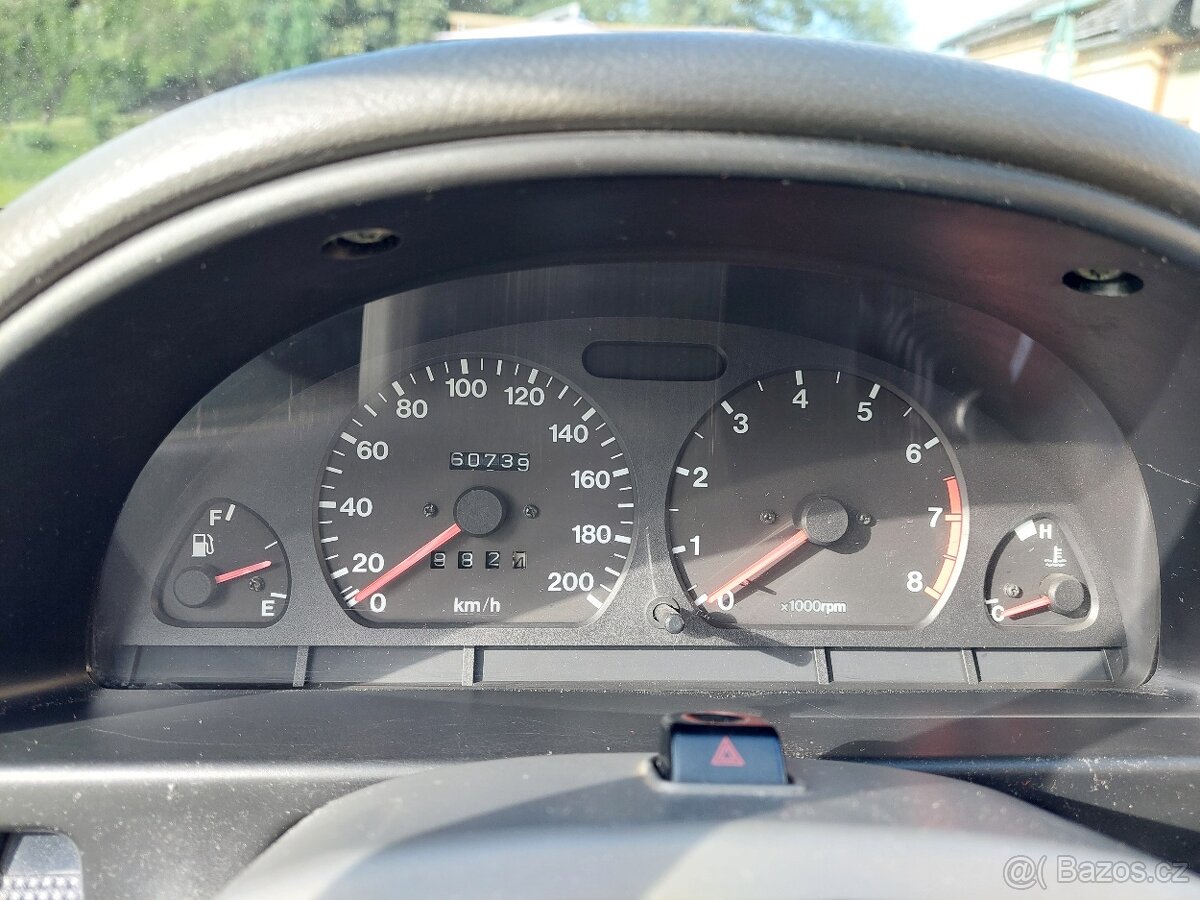 Suzuki Swift 1.3 GLX + komplet zimní kola - 9