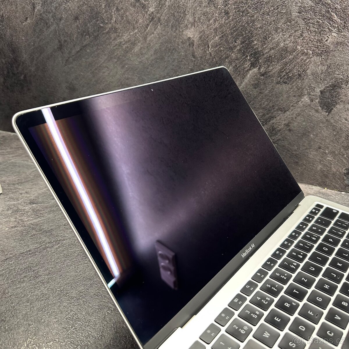MacBook Air (8GB | M1 | 256gb | 13,3") - 9