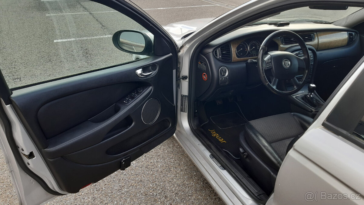 JAGUAR X-TYPE 2.0 kombi manuál - 152 000 km - 9