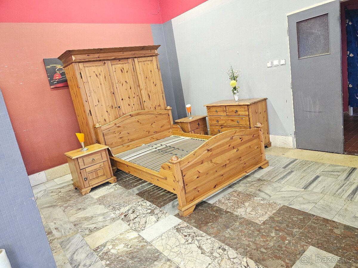 ...Zamluveno...Ložnice Celodřevená - 9