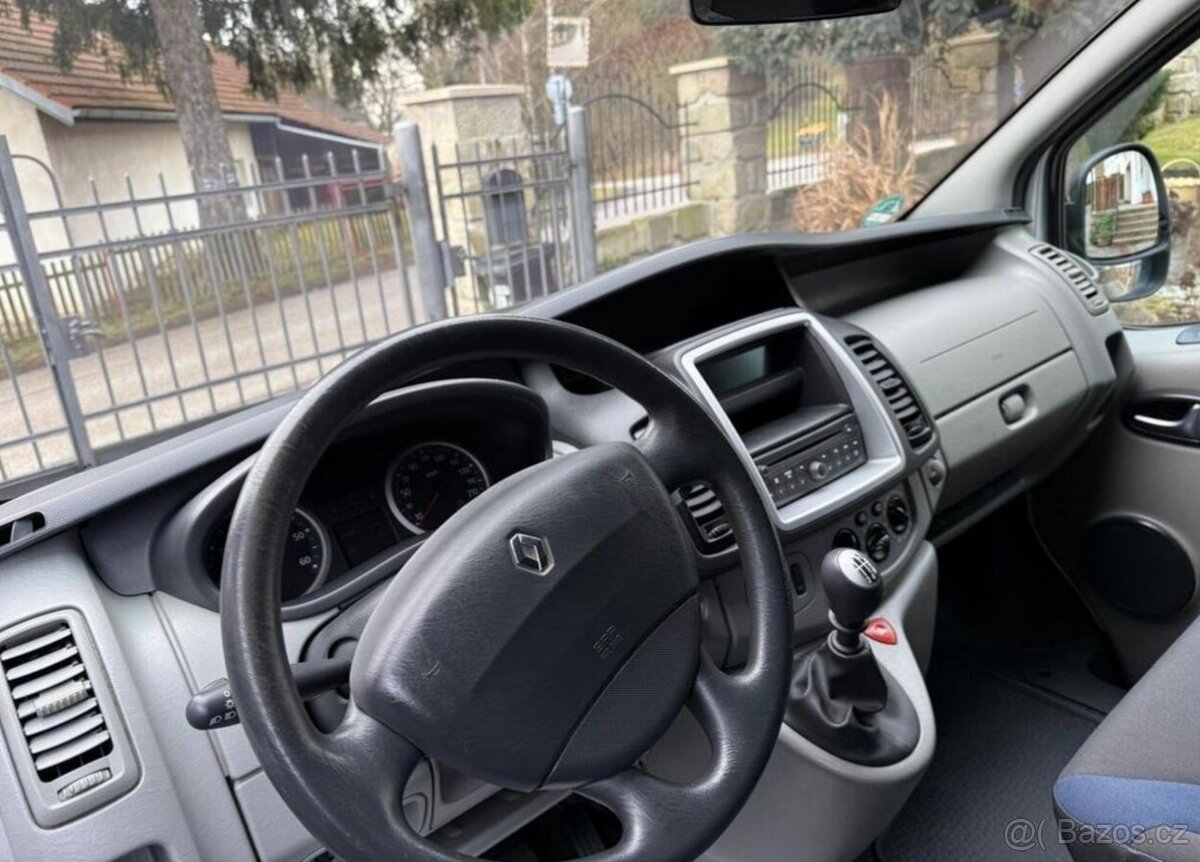 Renault Trafic 2,0DCi 9 Míst pravidel.servis nafta - 9
