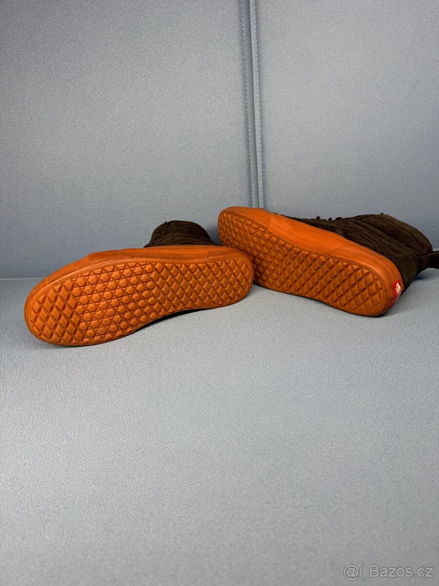 Vysoký Vans - 9