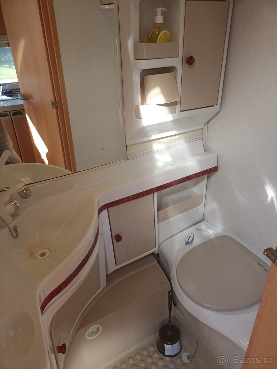 Obytný karavan - 9